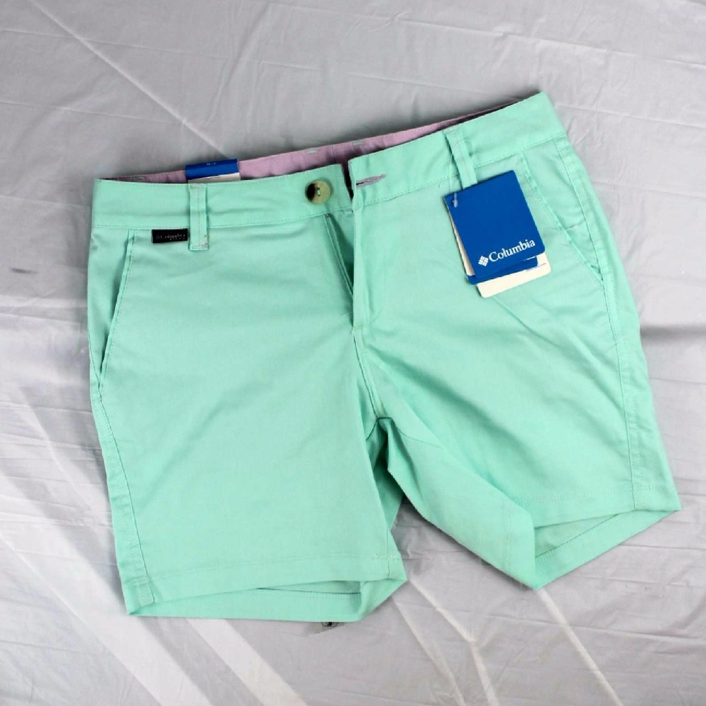 Columbia sz 4 Mint Green Regular Shorts *